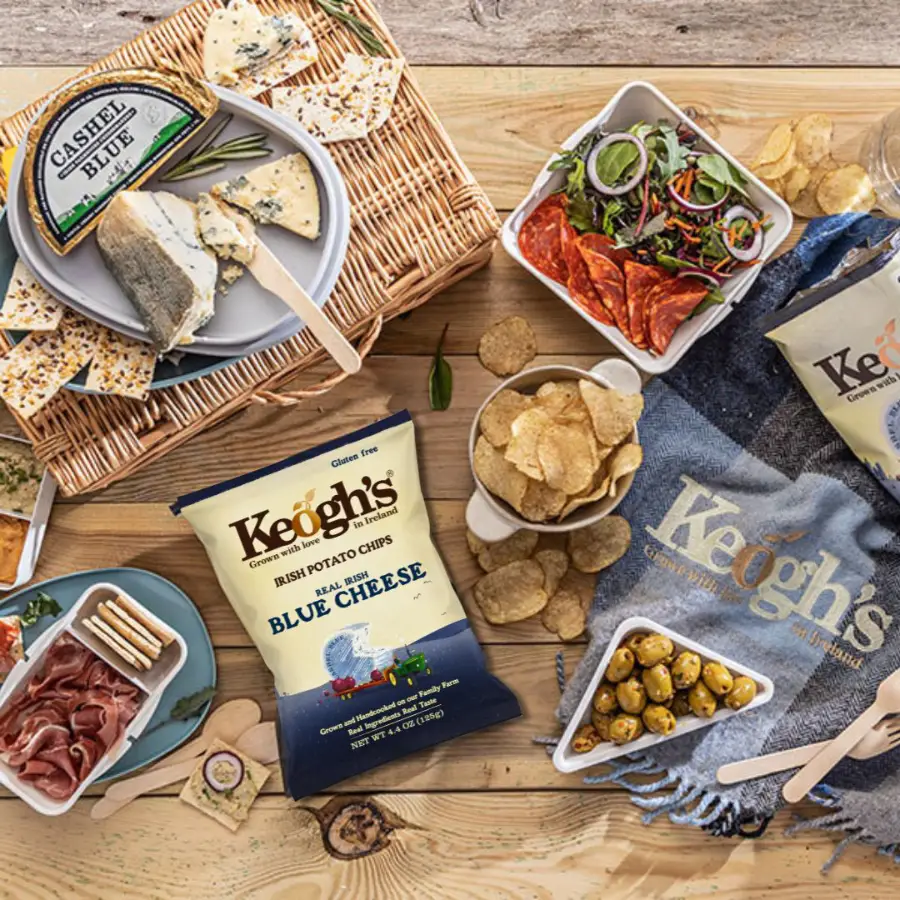 blue cheese crisps picnic