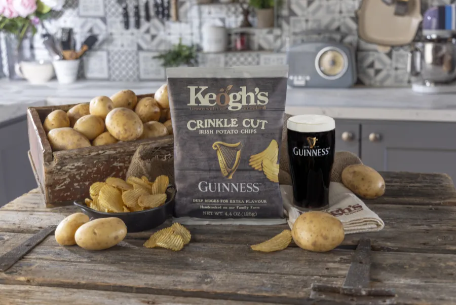 potatoes guinness on wooden table