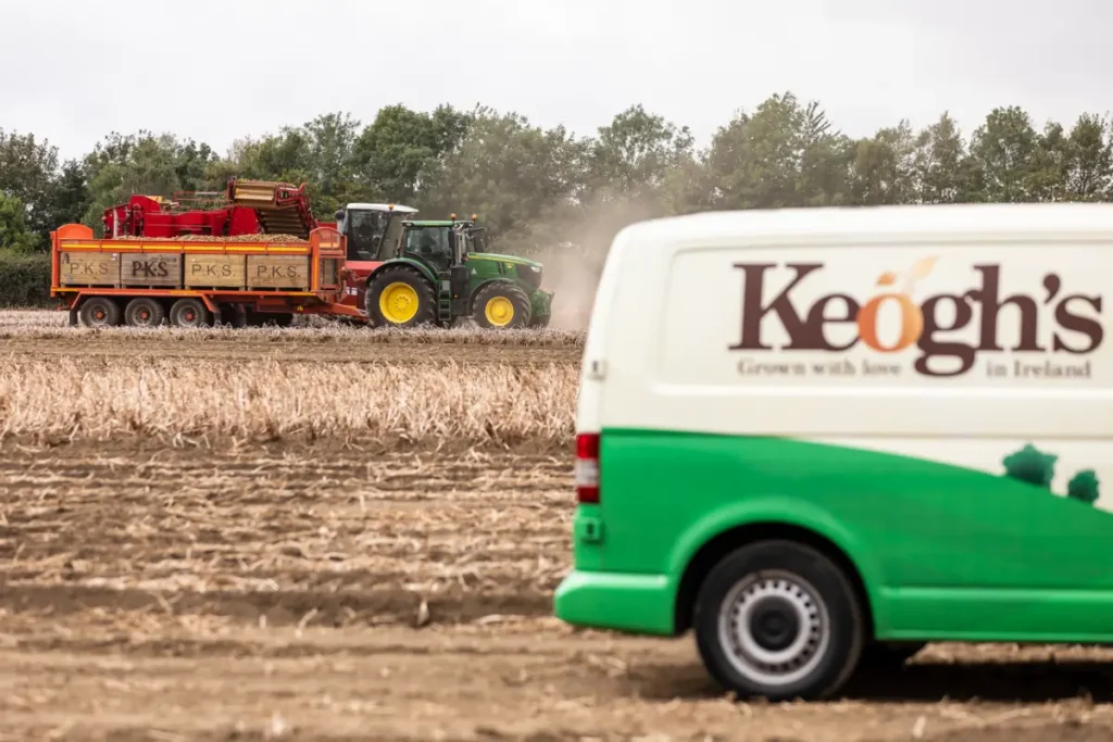 haevesting field van